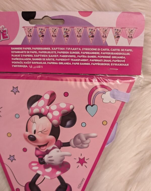 PXL_20250810_155101043 Popierinė vėliavėlių girlianda „Disney Junior Minnie“ – 2,3 m