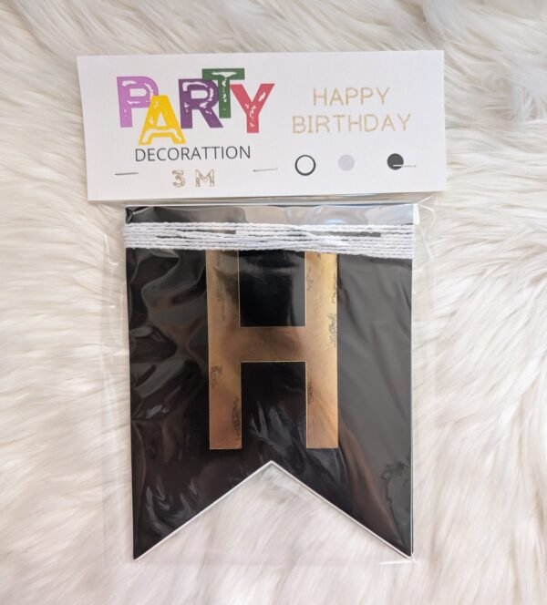 Popierinė vėliavėlių girlianda „Happy Birthday“ – 3 m