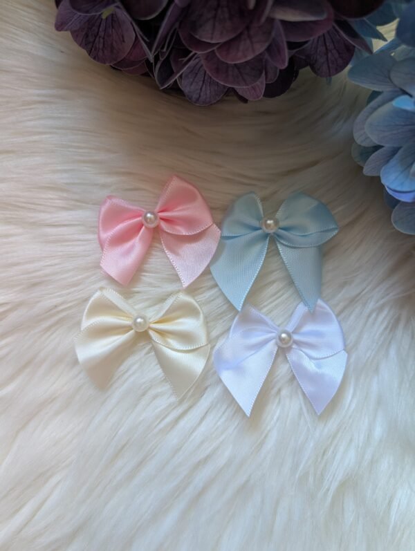 Rankų darbo kaspinėliai