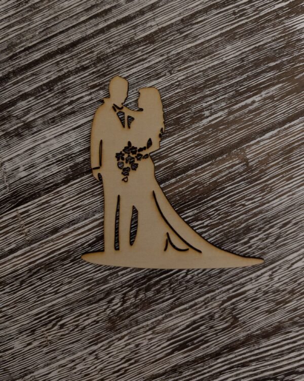 Mediniai vestuviniai siluetai