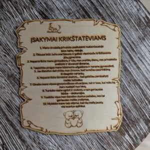 PXL_20250825_113454501 Medinė lentelė