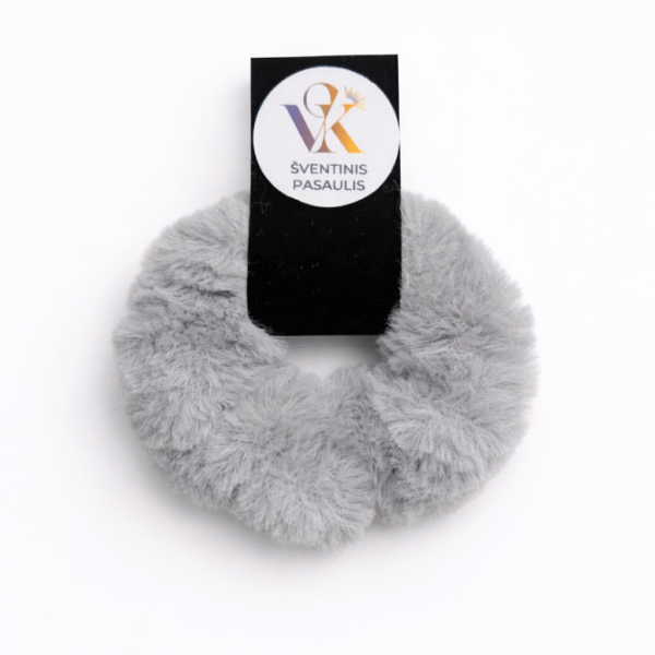 Pūkuota plaukų gumytė