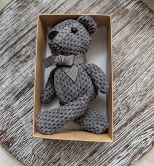 Rankų darbo meškutis