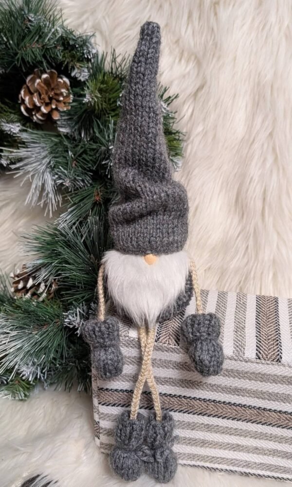 Rankų darbo kalėdiniai nykštukai