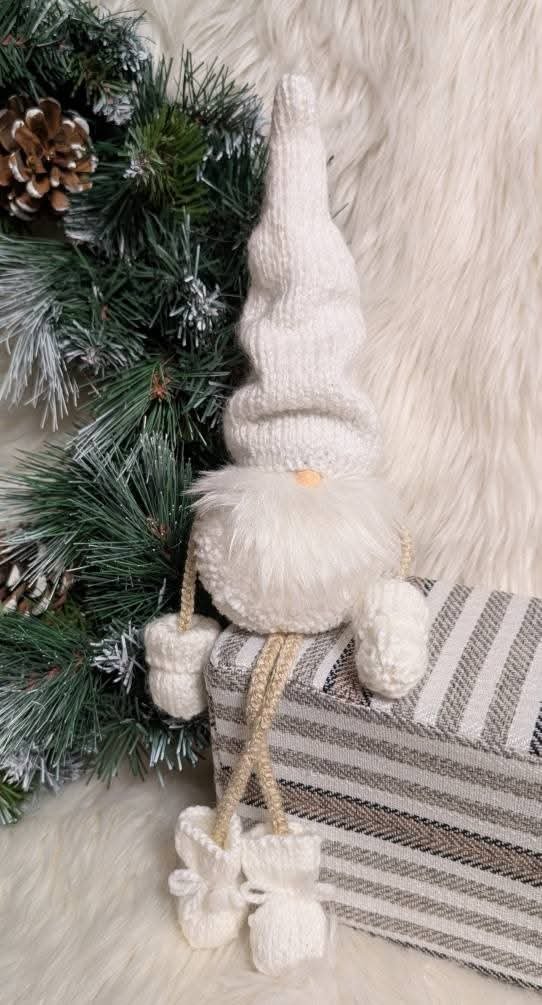 Rankų darbo kalėdiniai nykštukai