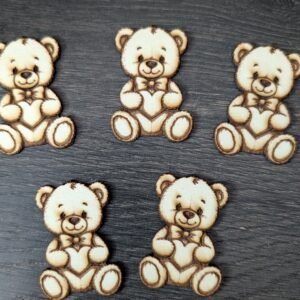 Medinė meškiuko formos dekoracija