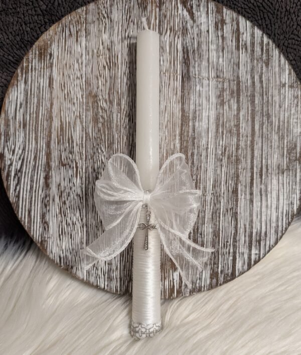 Rankų darbo krikšto žvakė