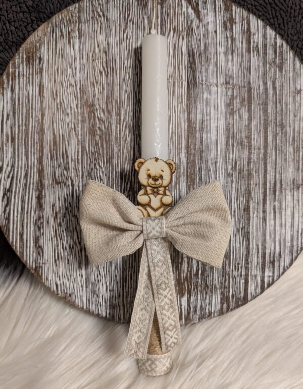 Rankų darbo krikšto žvakė