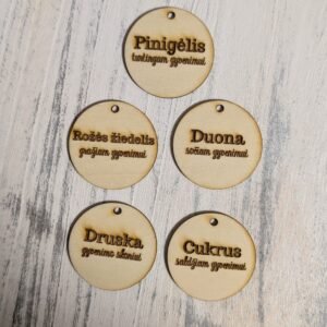 Medinės graviruotos etiketės