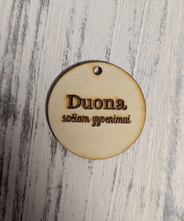 Medinės graviruotos etiketės
