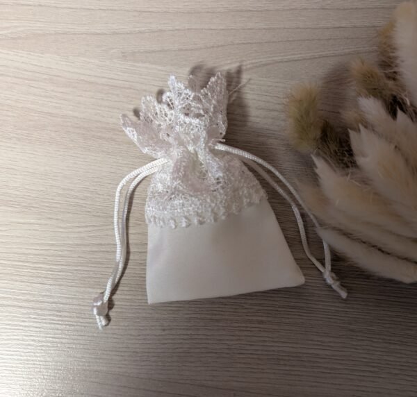 Krikštynų maišelis su nėriniais