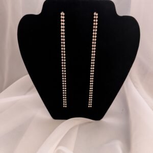 PXL_20260316_125012666.RAW-01.COVER Ilgi elegantiški auskarai su kristalais