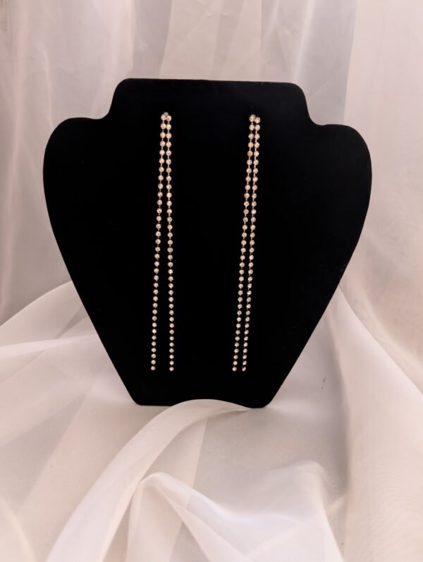 Ilgi elegantiški auskarai su kristalais