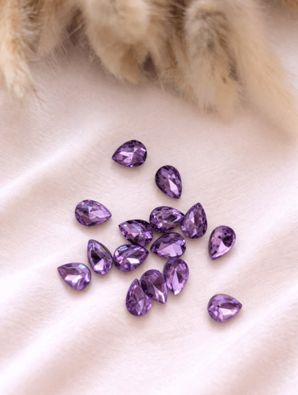 Lašo formos dekoratyviniai kristalai