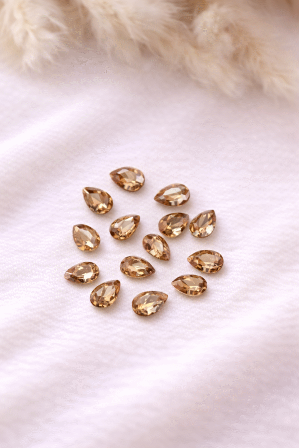 Lašo formos dekoratyviniai kristalai