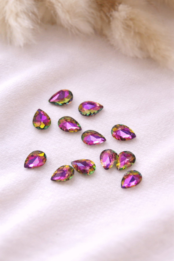 Lašo formos dekoratyviniai kristalai